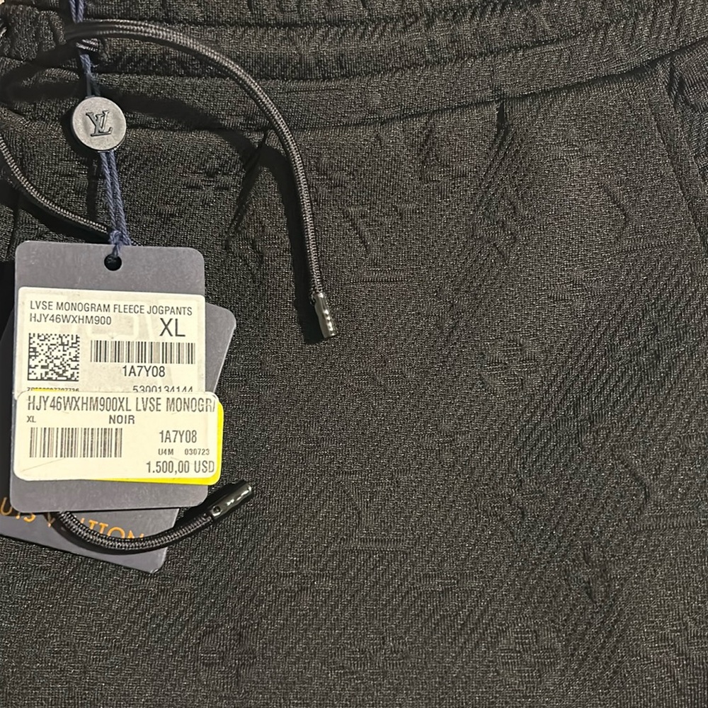 LVSE MONOGRAM FLEECE JOGGERS